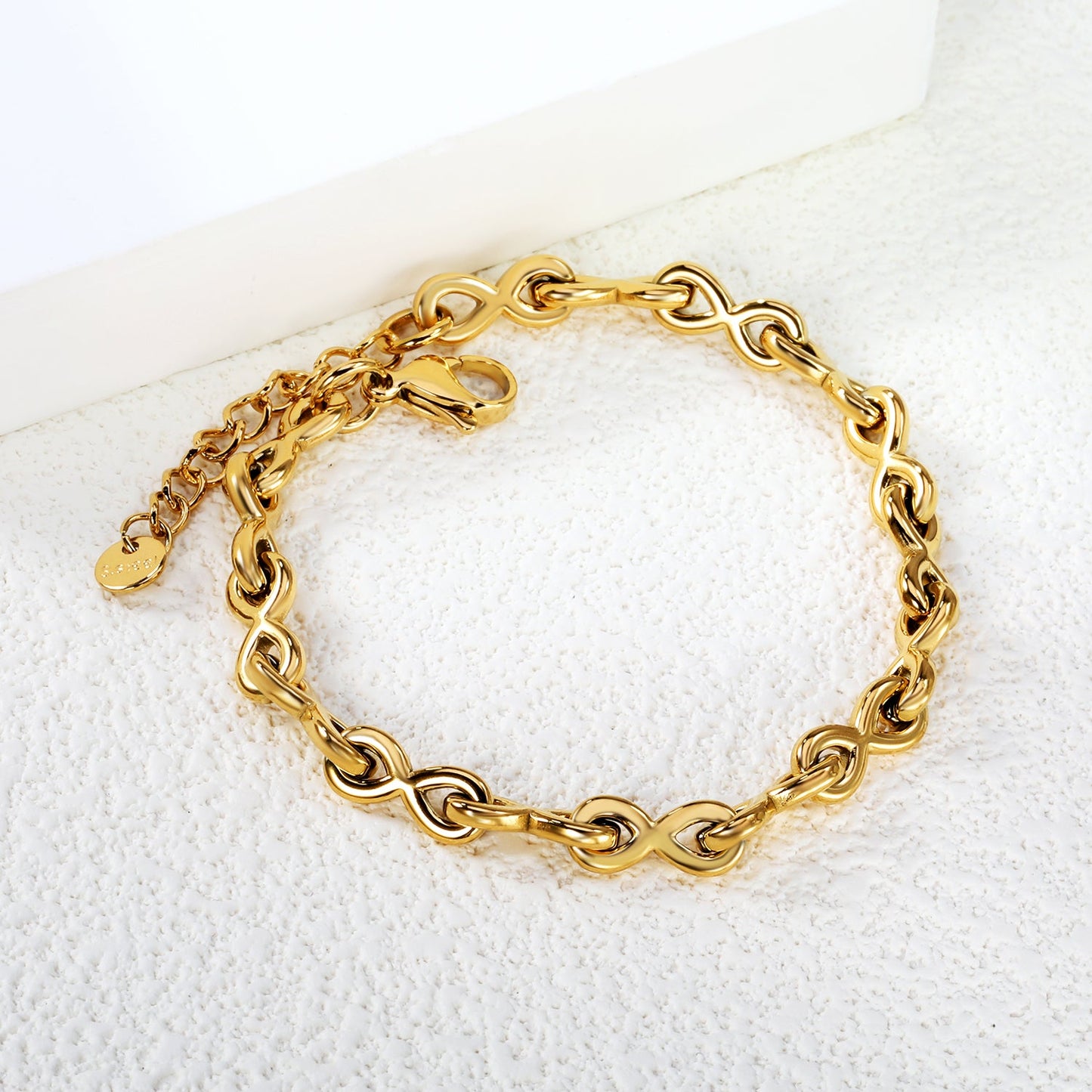 Aulala Figure 8 Gold plated Bracelet